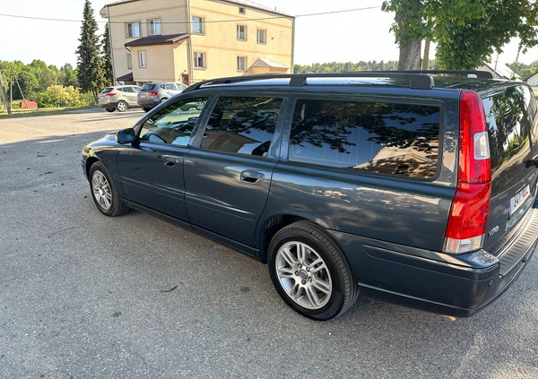 Volvo V70 cena 23900 przebieg: 240000, rok produkcji 2007 z Okonek małe 781